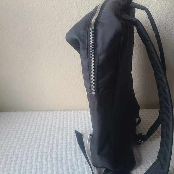 Globe Hope Black Backpack Unisex - Picture 4 of 15